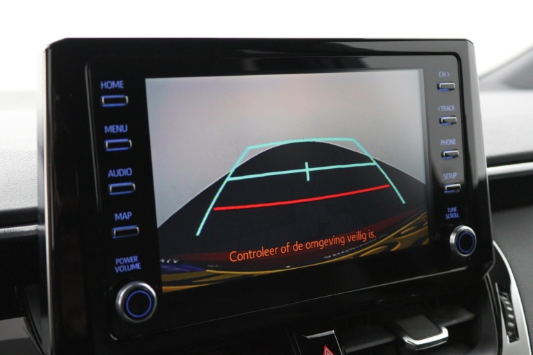 Toyota Corolla Touring Sports - 1.8 Hybrid Dynamic 16