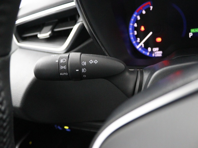 Toyota Corolla Touring Sports - 1.8 Hybrid Dynamic