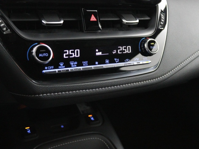 Toyota Corolla Touring Sports - 1.8 Hybrid Dynamic