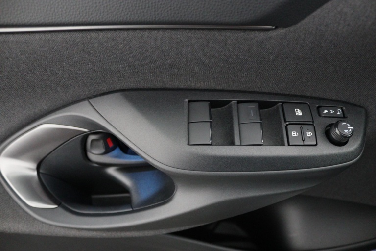 Toyota Yaris Cross - 1.5 Hybrid GR Sport 27