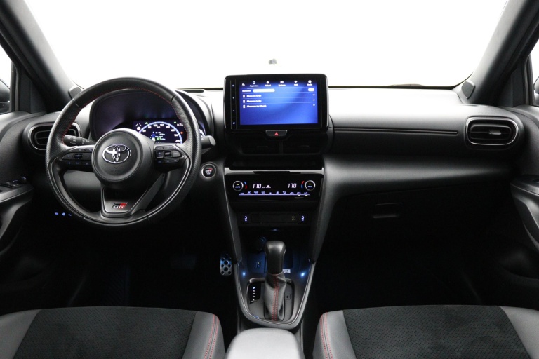 Toyota Yaris Cross - 1.5 Hybrid GR Sport 4