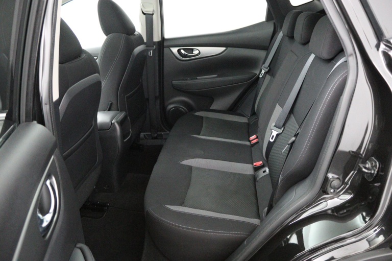 Nissan Qashqai - 1.3 DIG-T N-Connecta 15