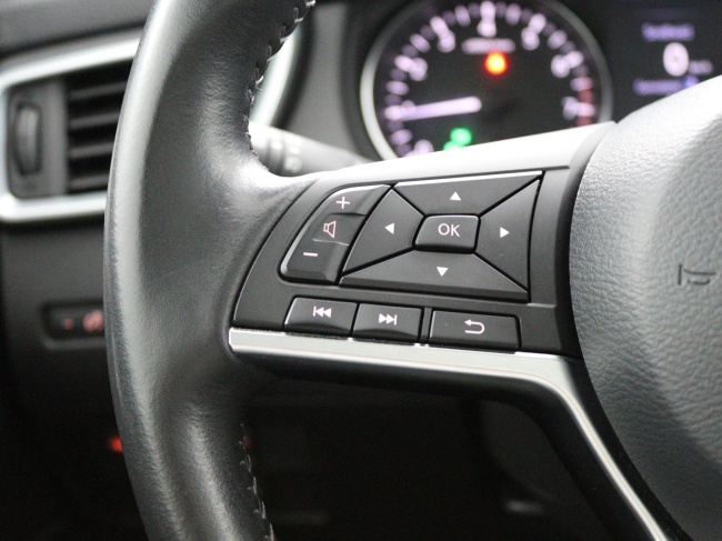 Nissan Qashqai - 1.3 DIG-T N-Connecta