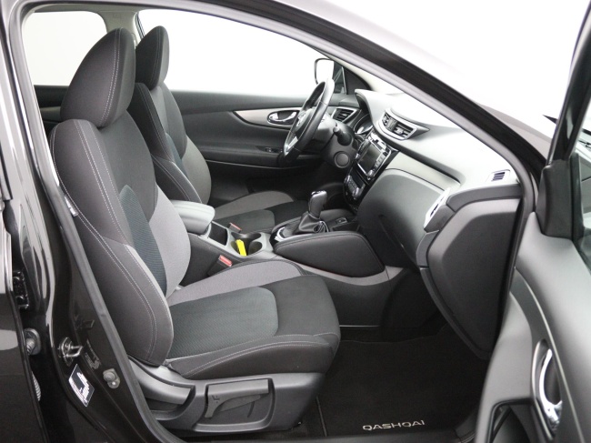 Nissan Qashqai - 1.3 DIG-T N-Connecta