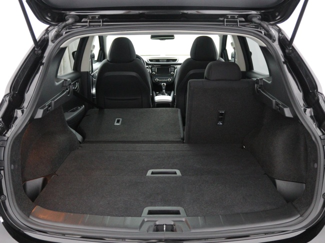 Nissan Qashqai - 1.3 DIG-T N-Connecta