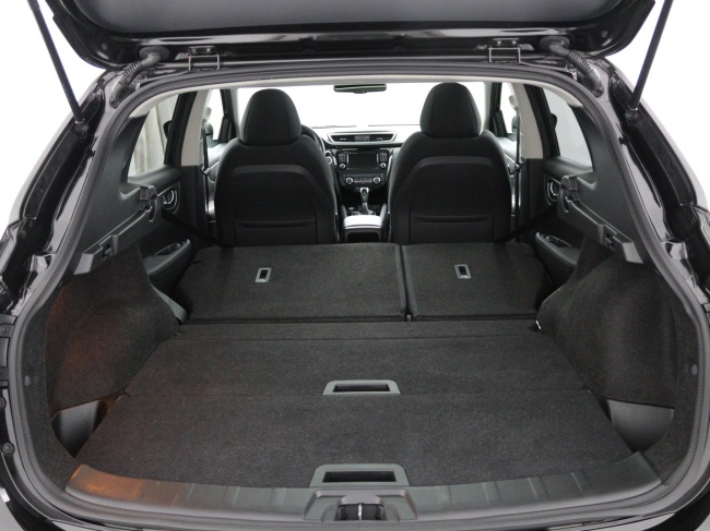 Nissan Qashqai - 1.3 DIG-T N-Connecta