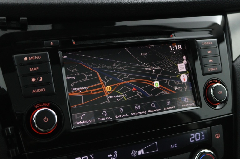 Nissan Qashqai - 1.3 DIG-T N-Connecta 23