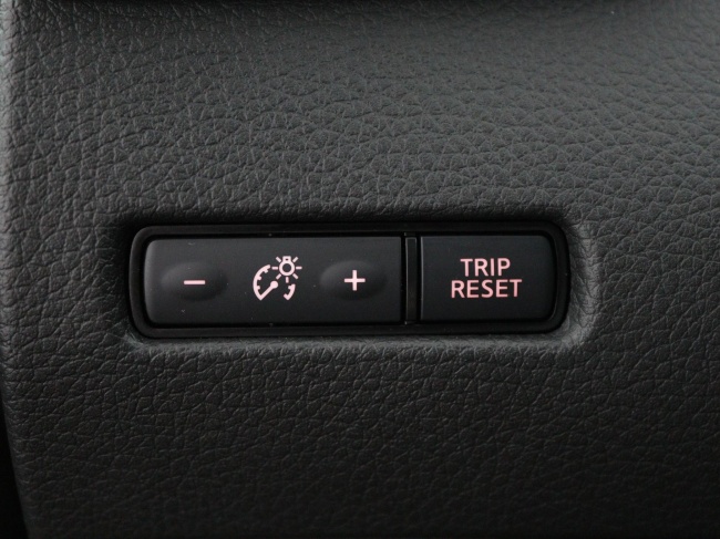 Nissan Qashqai - 1.3 DIG-T N-Connecta