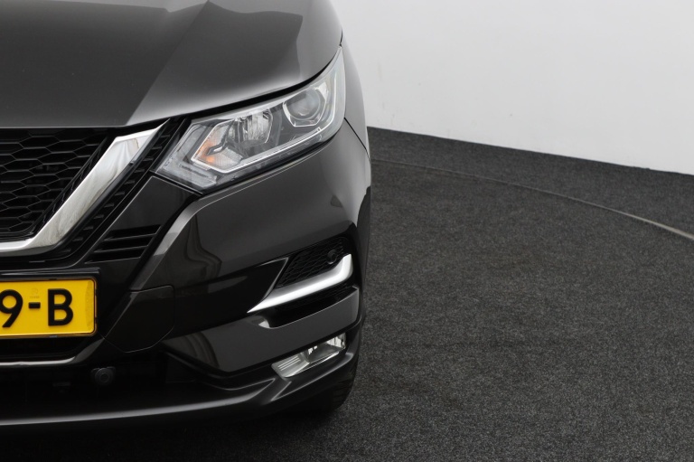 Nissan Qashqai - 1.3 DIG-T N-Connecta 33