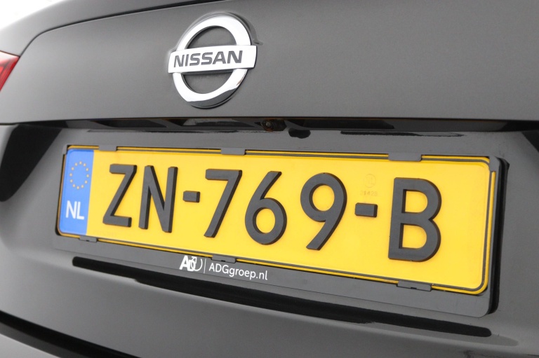 Nissan Qashqai - 1.3 DIG-T N-Connecta 36