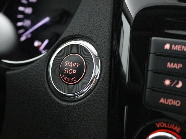 Nissan Qashqai - 1.3 DIG-T N-Connecta