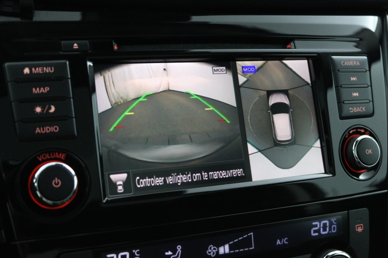 Nissan Qashqai - 1.3 DIG-T N-Connecta 8