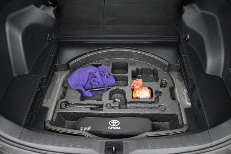 Toyota RAV4 - 2.5 Hybrid AWD Business Plus 33