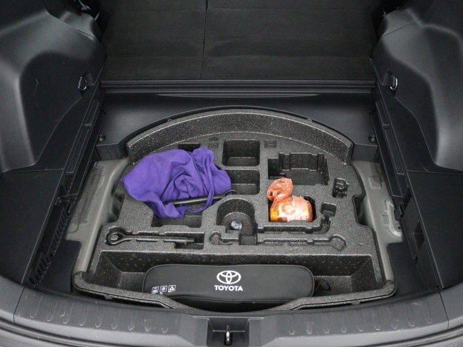 Toyota RAV4 - 2.5 Hybrid AWD Business Plus