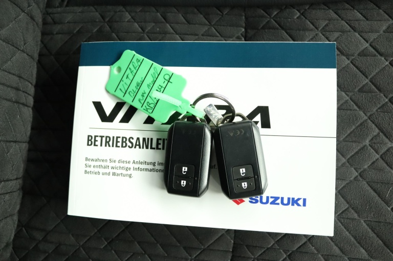 Suzuki Vitara - 1.4 Boosterjet Style Smart Hybrid 7