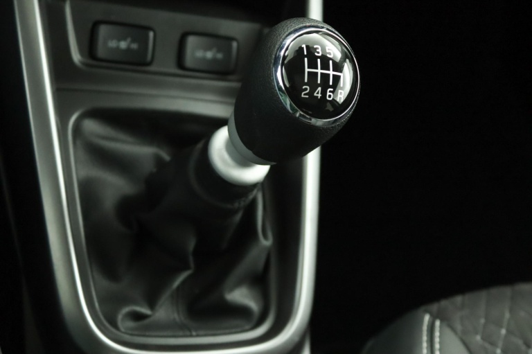 Suzuki Vitara - 1.4 Boosterjet Style Smart Hybrid 19