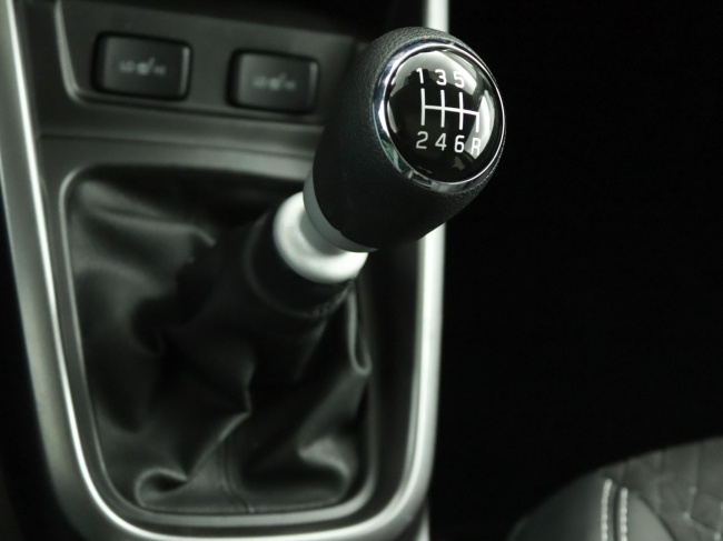 Suzuki Vitara - 1.4 Boosterjet Style Smart Hybrid