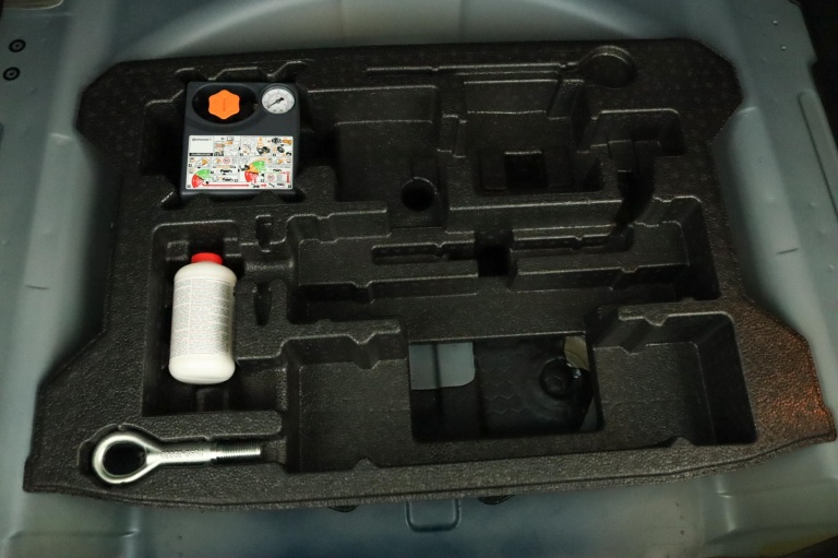 Suzuki Vitara - 1.4 Boosterjet Style Smart Hybrid 34