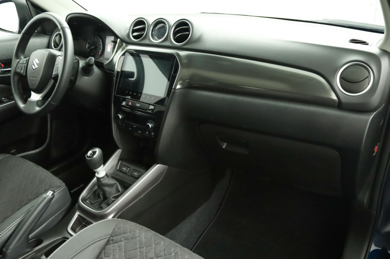 Suzuki Vitara - 1.4 Boosterjet Style Smart Hybrid 43