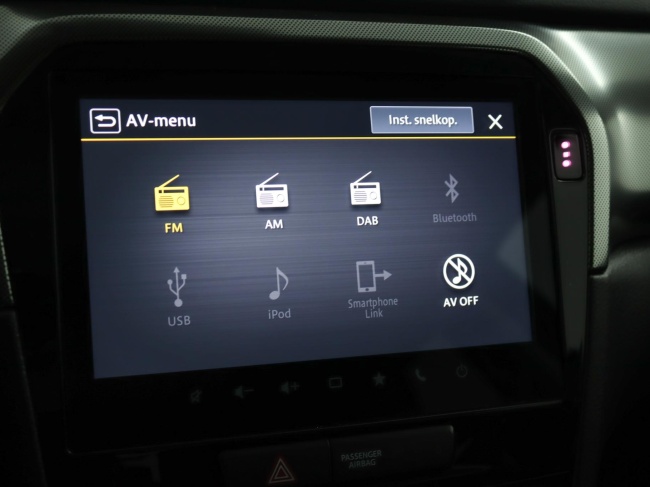 Suzuki Vitara - 1.4 Boosterjet Style Smart Hybrid