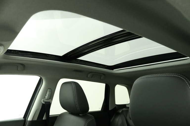 Suzuki Vitara - 1.4 Boosterjet Style Smart Hybrid 68