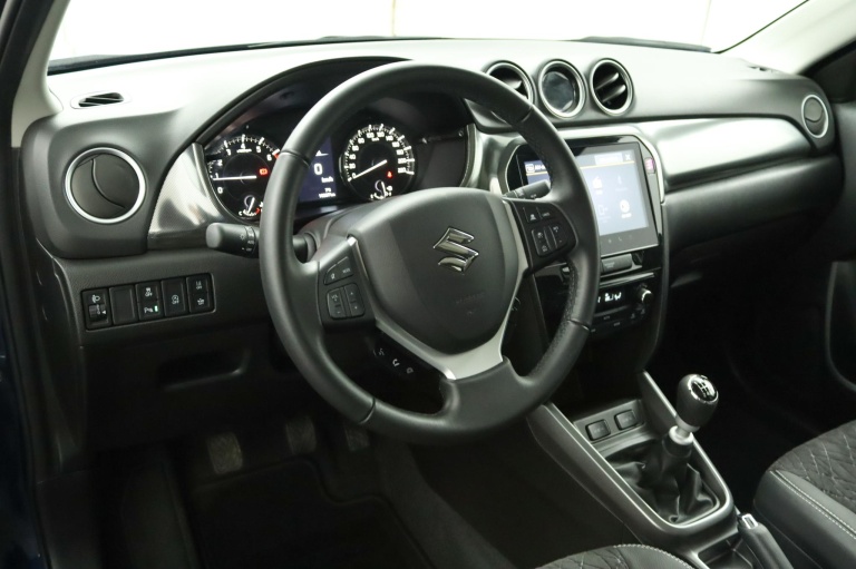 Suzuki Vitara - 1.4 Boosterjet Style Smart Hybrid 70