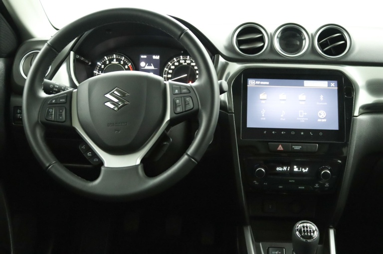 Suzuki Vitara - 1.4 Boosterjet Style Smart Hybrid 72