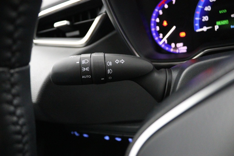 Toyota Corolla Touring Sports - 1.8 Hybrid 29