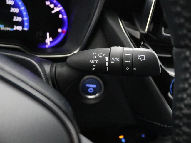 Toyota Corolla Touring Sports - 1.8 Hybrid