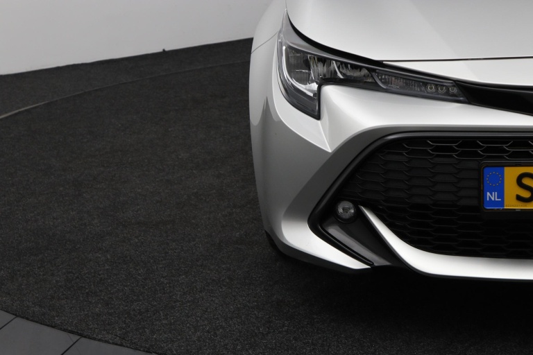 Toyota Corolla Touring Sports - 1.8 Hybrid 34