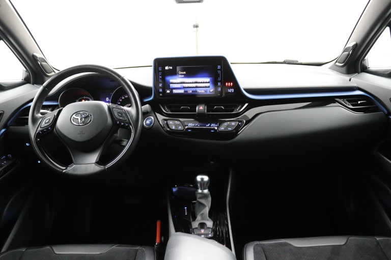 Toyota C-HR - 1.8 Hybrid Executive Ultimate 11