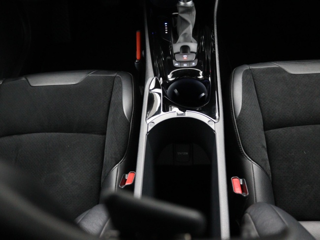 Toyota C-HR - 1.8 Hybrid Executive Ultimate