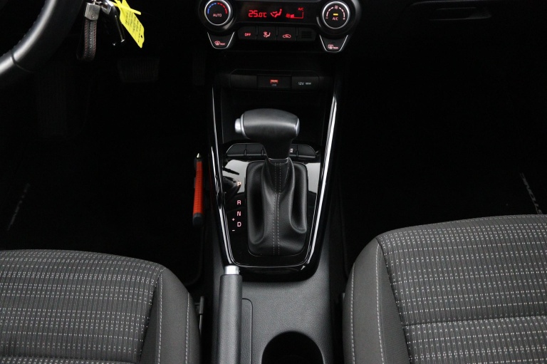 Kia Stonic - 1.0 T-GDi MHEV DynamicLine 21