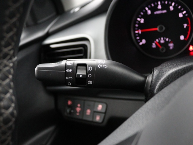 Kia Stonic - 1.0 T-GDi MHEV DynamicLine