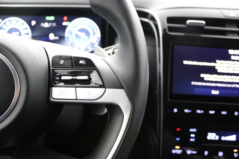 Hyundai Tucson - 1.6 T-GDI PHEV Comfort Smart 4WD 17