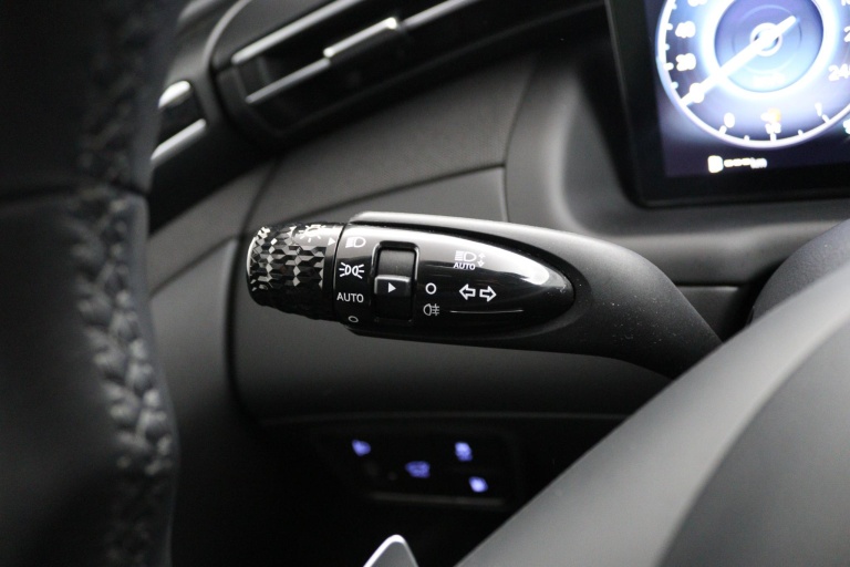 Hyundai Tucson - 1.6 T-GDI PHEV Comfort Smart 4WD 26