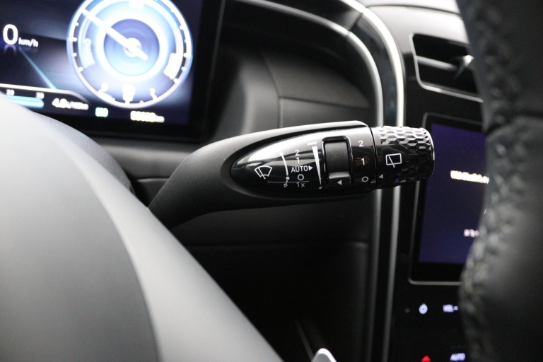 Hyundai Tucson - 1.6 T-GDI PHEV Comfort Smart 4WD 27