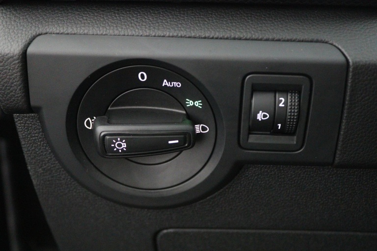 Volkswagen T-Cross - 1.0 TSI Life Edition 24