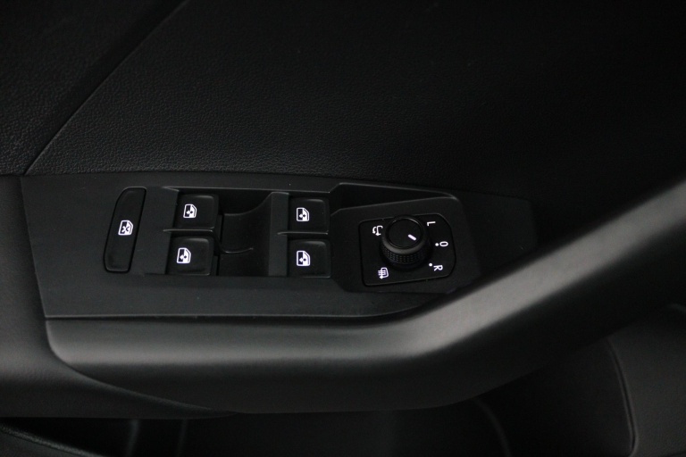 Volkswagen T-Cross - 1.0 TSI Life Edition 23