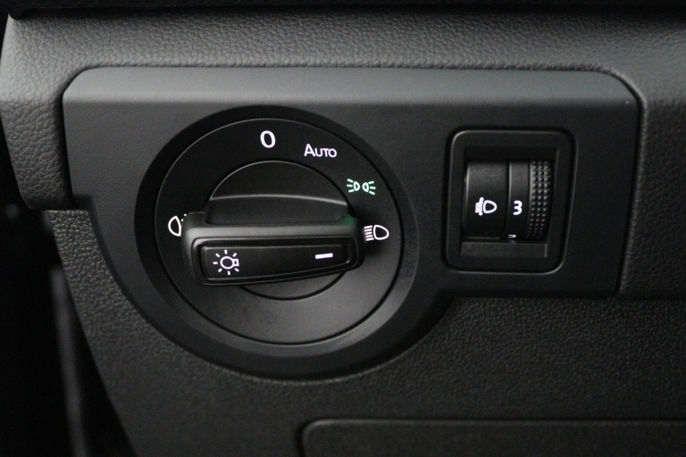 Volkswagen T-Cross - 1.0 TSI Life Edition 24