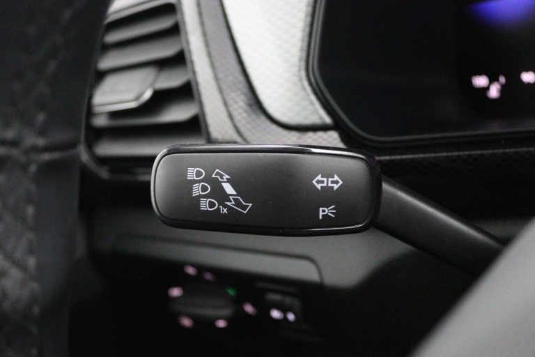 Volkswagen T-Cross - 1.0 TSI Life Edition 26