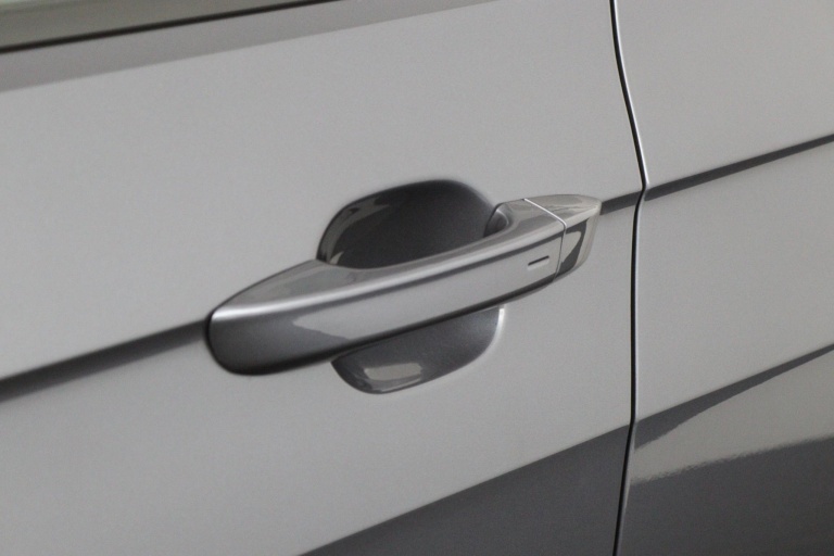 Volkswagen T-Cross - 1.0 TSI Life Edition 30