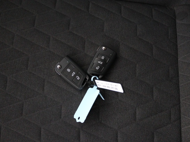 Volkswagen T-Cross - 1.0 TSI Life Edition