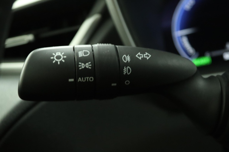 Toyota Corolla Cross - Hybrid 140 Dynamic 31