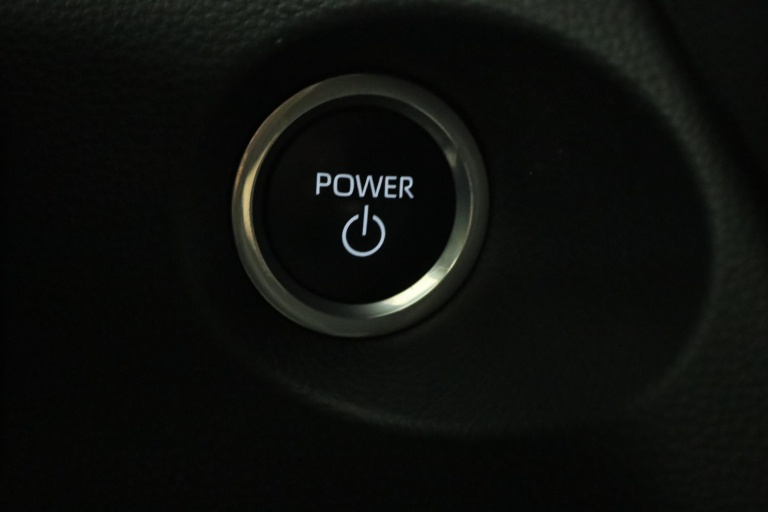 Toyota Corolla Cross - Hybrid 140 Dynamic 44