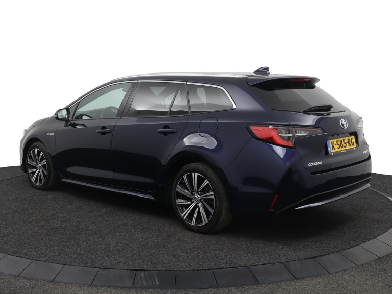 Toyota Corolla Touring Sports - 1.8 Hybrid Dynamic 12
