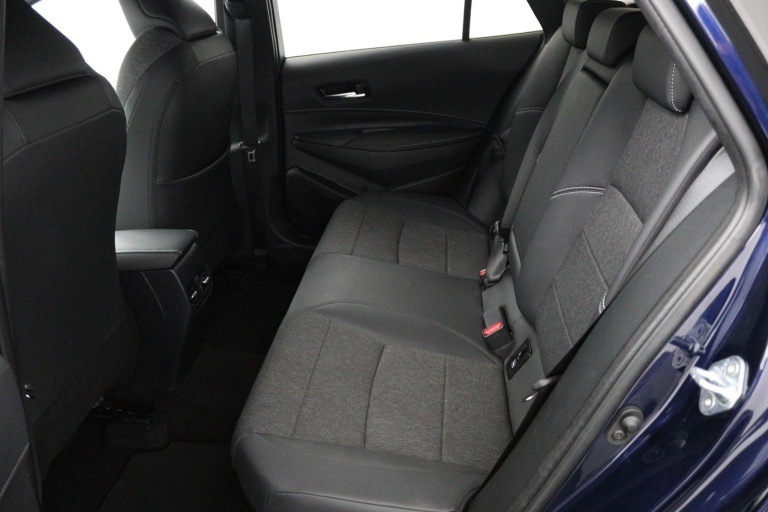 Toyota Corolla Touring Sports - 1.8 Hybrid Dynamic 18