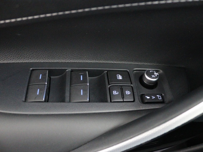 Toyota Corolla Touring Sports - 1.8 Hybrid Dynamic