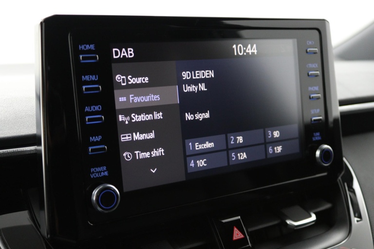 Toyota Corolla Touring Sports - 1.8 Hybrid Dynamic 40