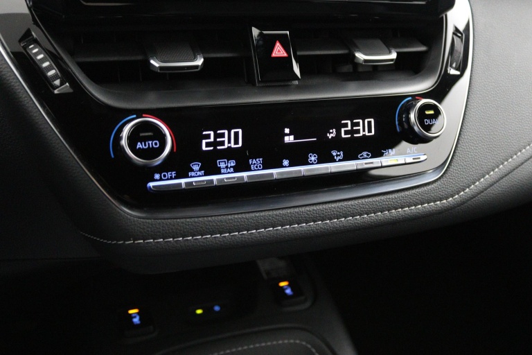 Toyota Corolla Touring Sports - 1.8 Hybrid Dynamic 7